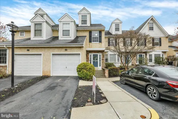 1302 Coventry Pointe Ln #1302, POTTSTOWN, PA 19465