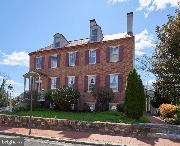 26 W Union St, WEST CHESTER, PA 19382