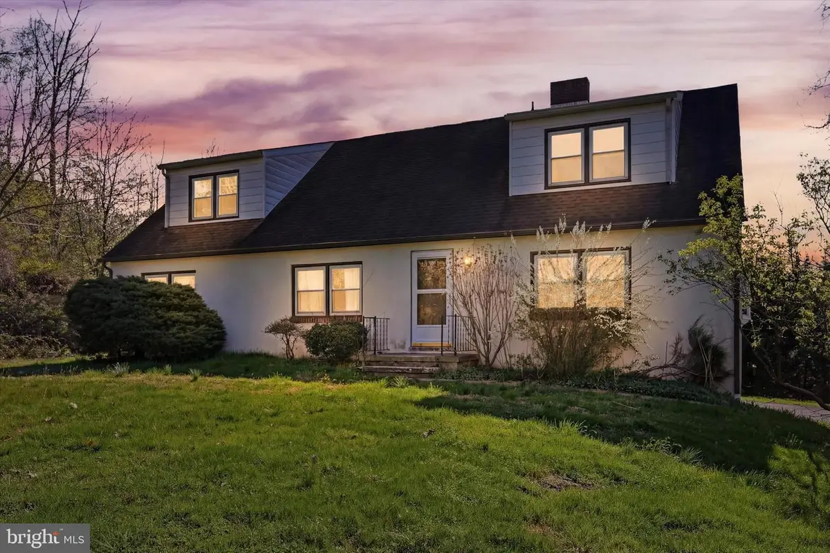 2004 Kings Row Rd, Oxford, PA 19363 - #1