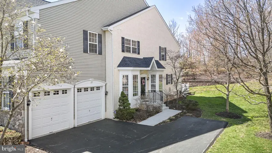 24 Longview Ln, Newtown Square, PA 19073 - #2