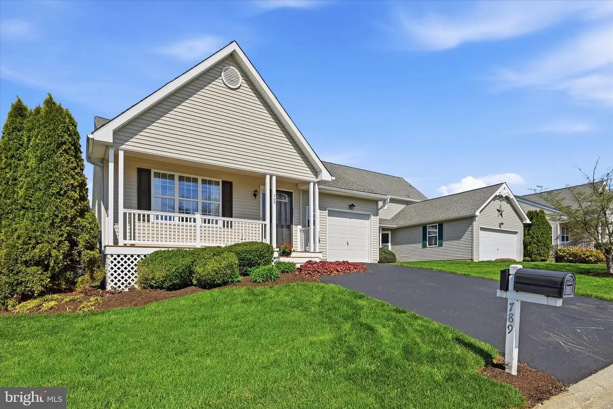 789 W Glenview Dr, West Grove, PA 19390 - #1