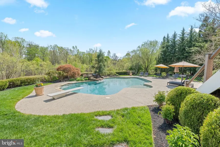 56 Lily Pond Ln, Chester Springs, PA 19425 - #2