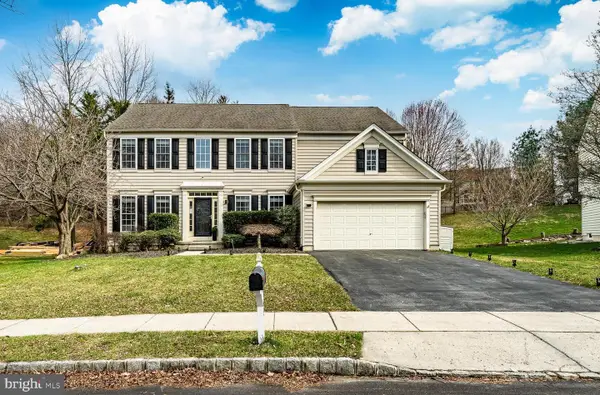 206 Bayberry Dr, CHESTER SPRINGS, PA 19425