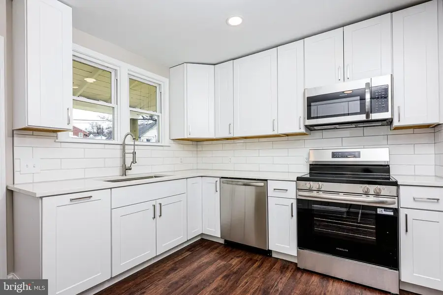 93 Pennsylvania Ave, Coatesville, PA 19320 - #3