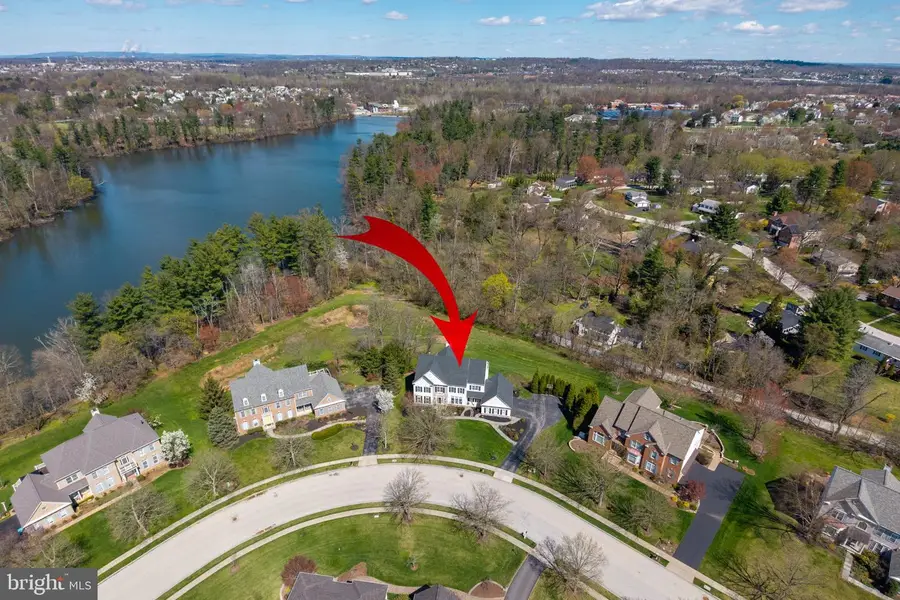 153 Magnolia Dr, Phoenixville, PA 19460 - #2