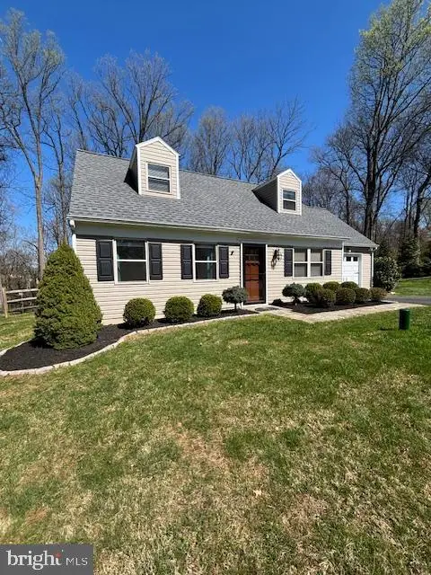 912 Greenwood Cir, Coatesville, PA 19320 - #1