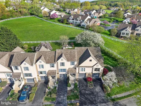 126 Steeplechase Dr, ELVERSON, PA 19520