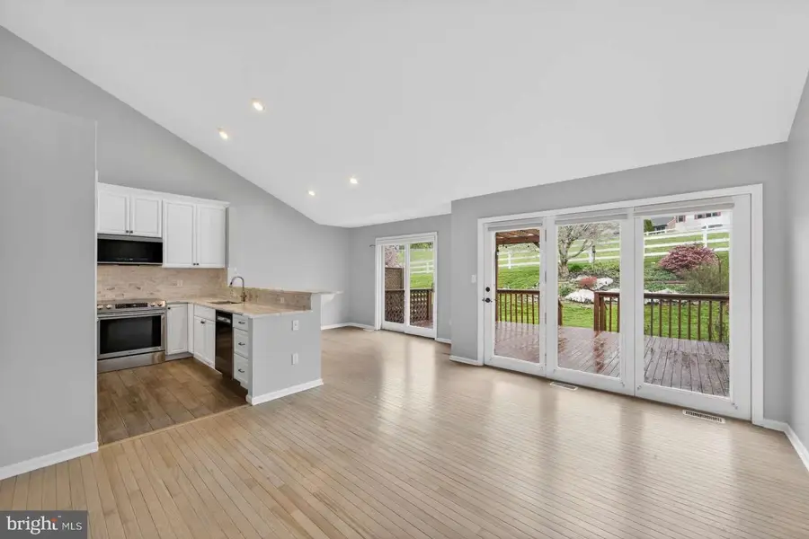 126 Steeplechase Dr, Elverson, PA 19520 - #3