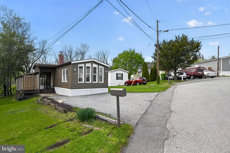 122 Penn Dr, Coatesville, PA 19320 - #2