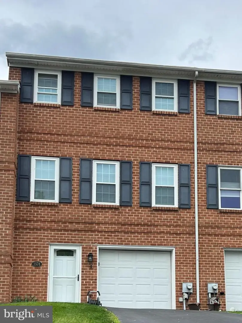 1578 S Coventry Ln, West Chester, PA 19382 - #2