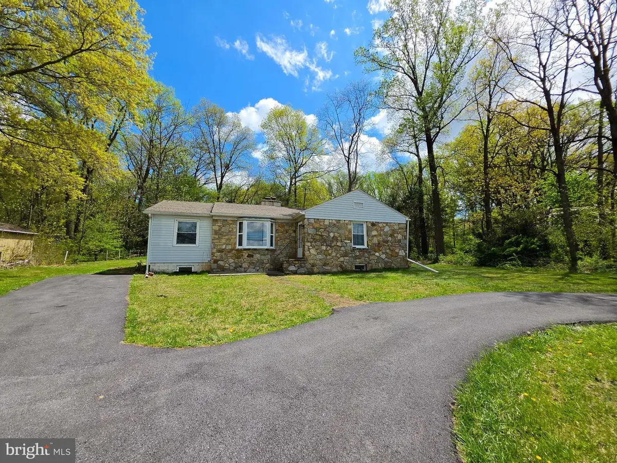 624 Sadsbury Rd, Parkesburg, PA 19365 - #1