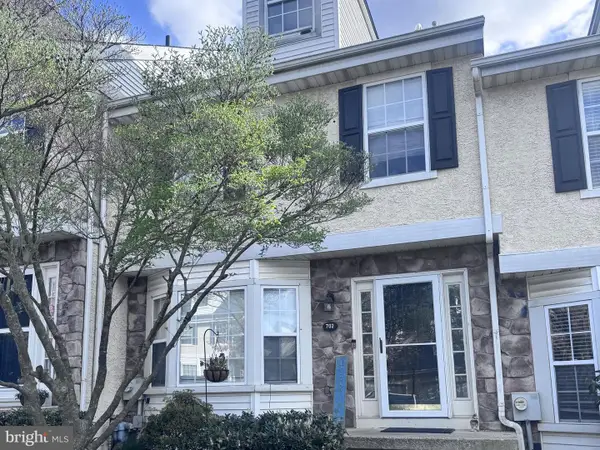 702 Coventry Pointe Ln, POTTSTOWN, PA 19465