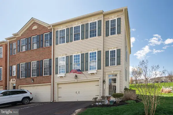71 N Savanna Dr, POTTSTOWN, PA 19465