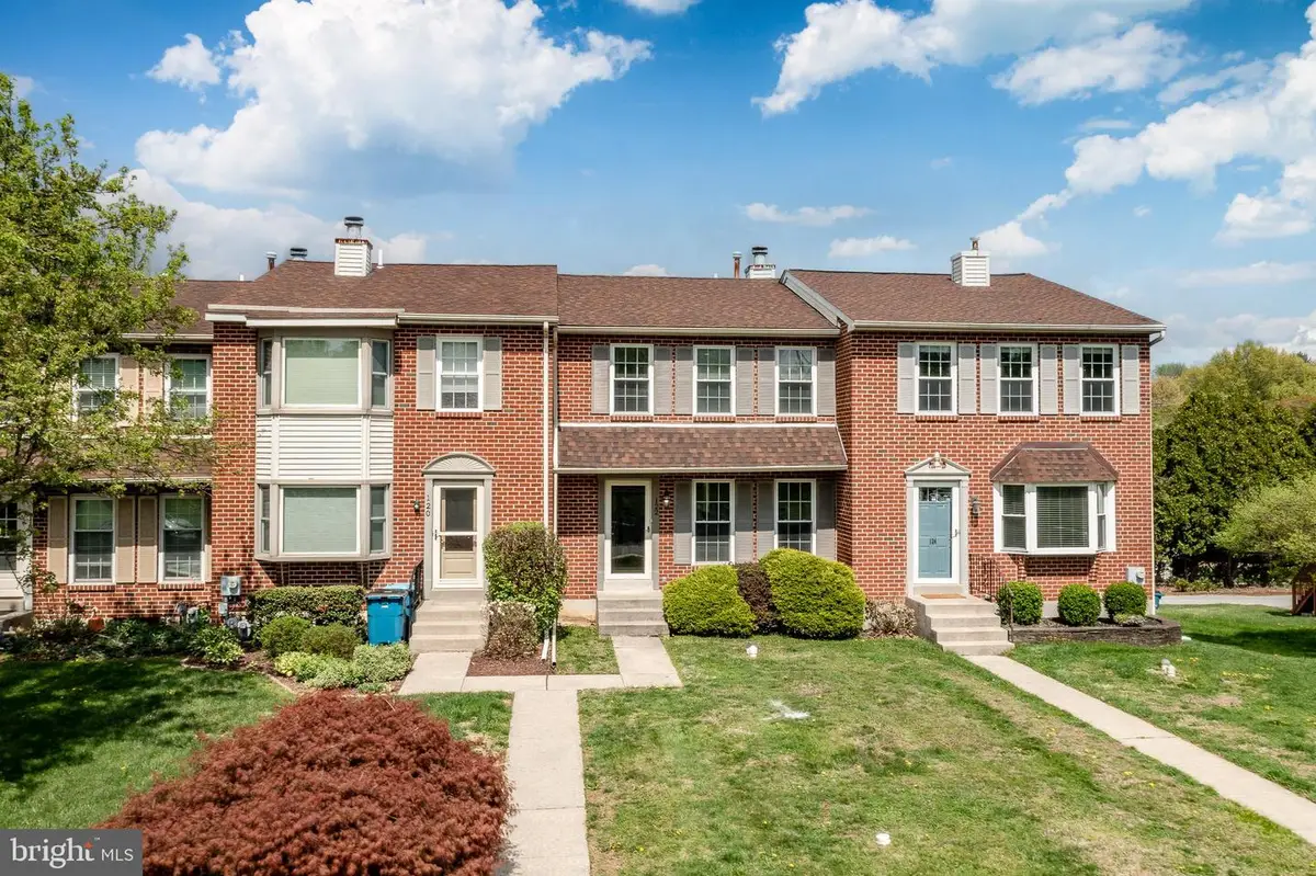 122 Longford Rd, West Chester, PA 19380 - #1