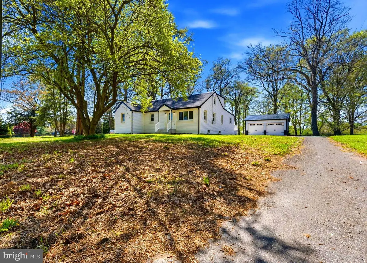447 N Jennersville Rd, Cochranville, PA 19330 - #1