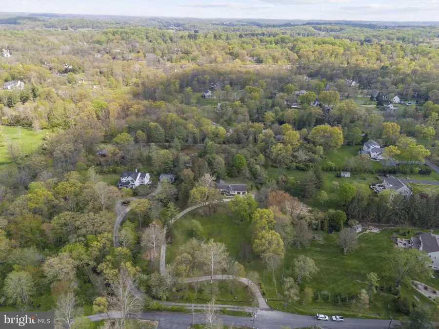 4 Pond Ln, Malvern, PA 19355 - #2