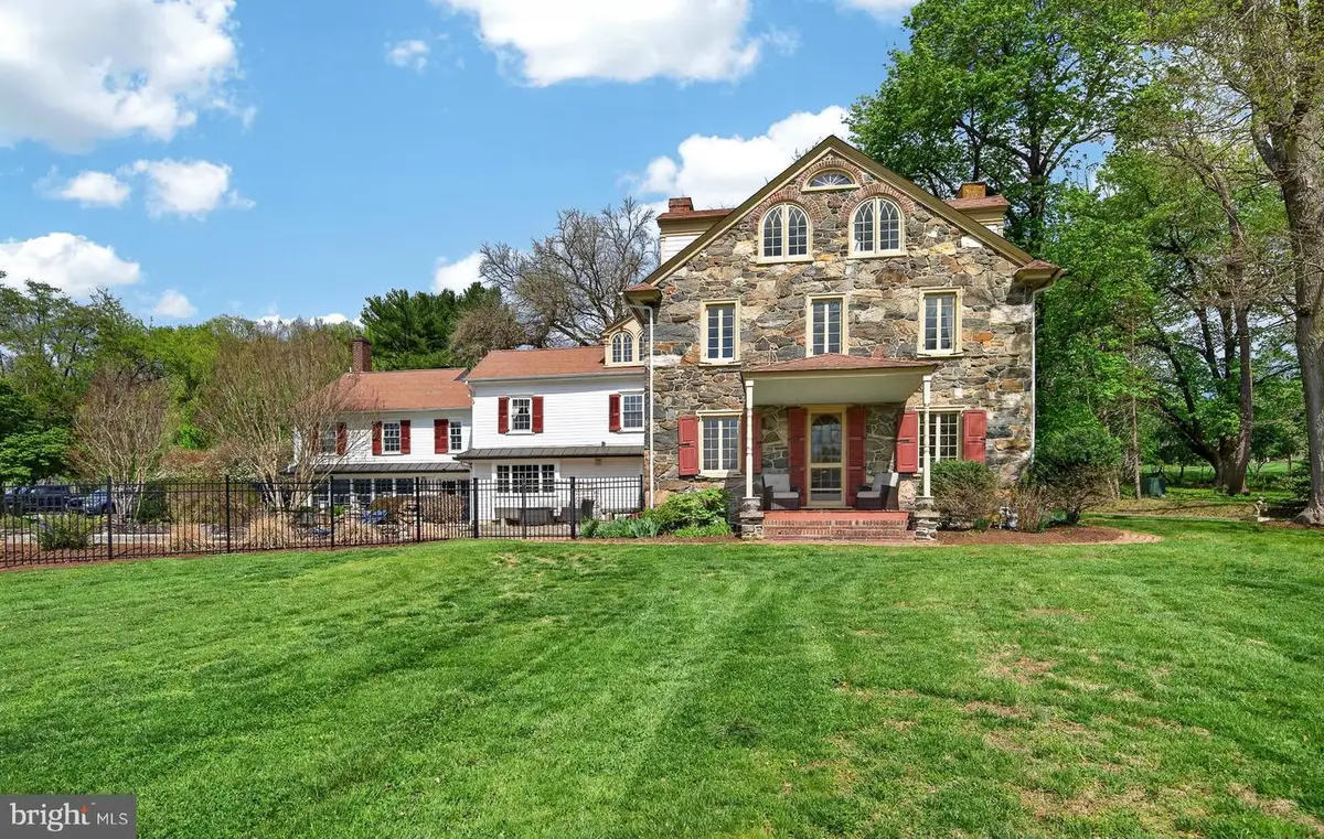414 Birmingham Rd, West Chester, PA 19382 - #1