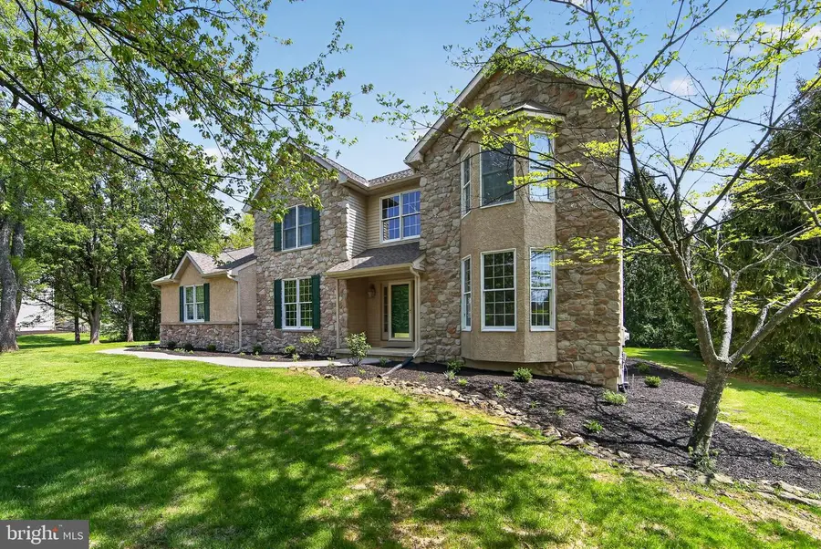 103 N Iroquois Ln, Chester Springs, PA 19425 - #2