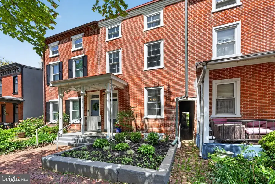 237 W Barnard St, West Chester, PA 19382 - #3