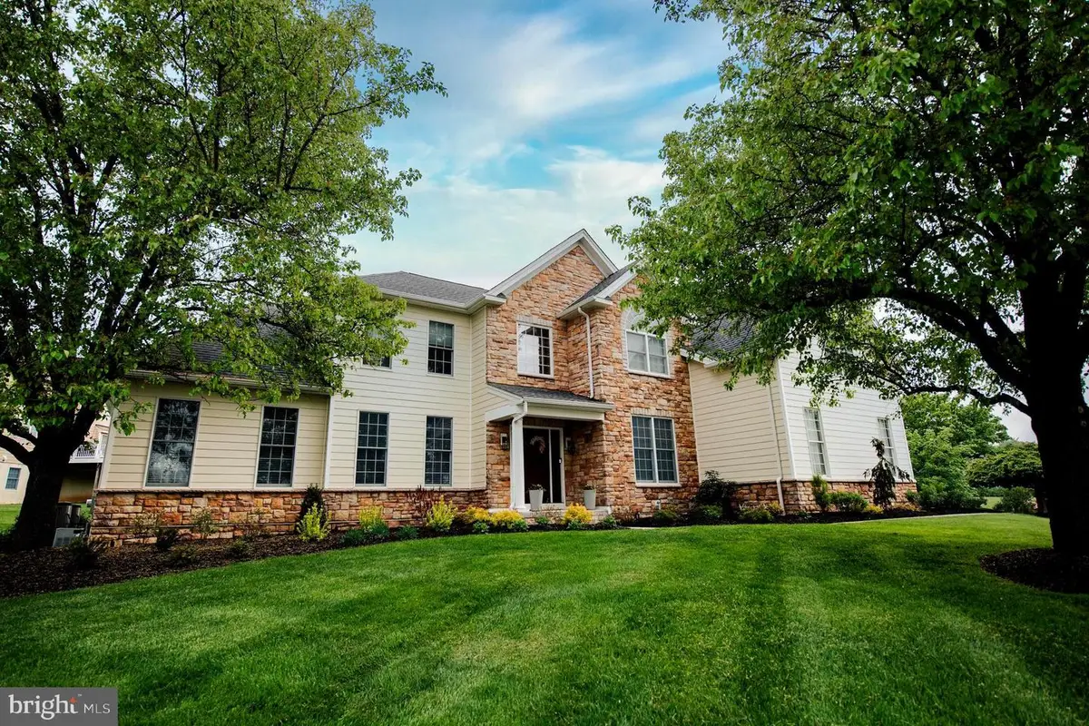 301 Prescott Dr, Chester Springs, PA 19425 - #1