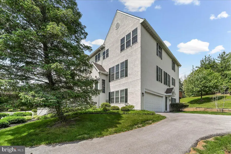 706 Whispering Brooke Dr #706, Newtown Square, PA 19073 - #2
