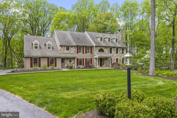 1653 Waterglen Dr, WEST CHESTER, PA 19382