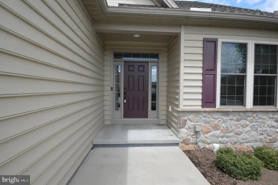 252 Honeycroft Blvd, Cochranville, PA 19330 - #2