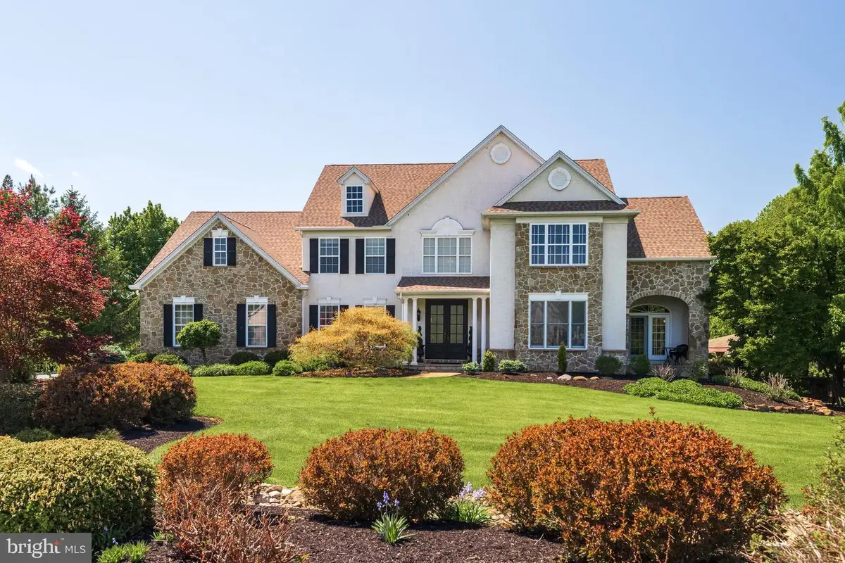 93 Hearthstone Cir, Phoenixville, PA 19460 - #1