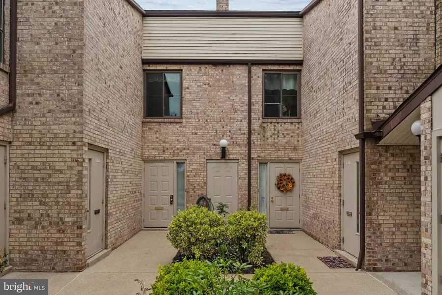 1704 Raintree Ln, Malvern, PA 19355 - #2