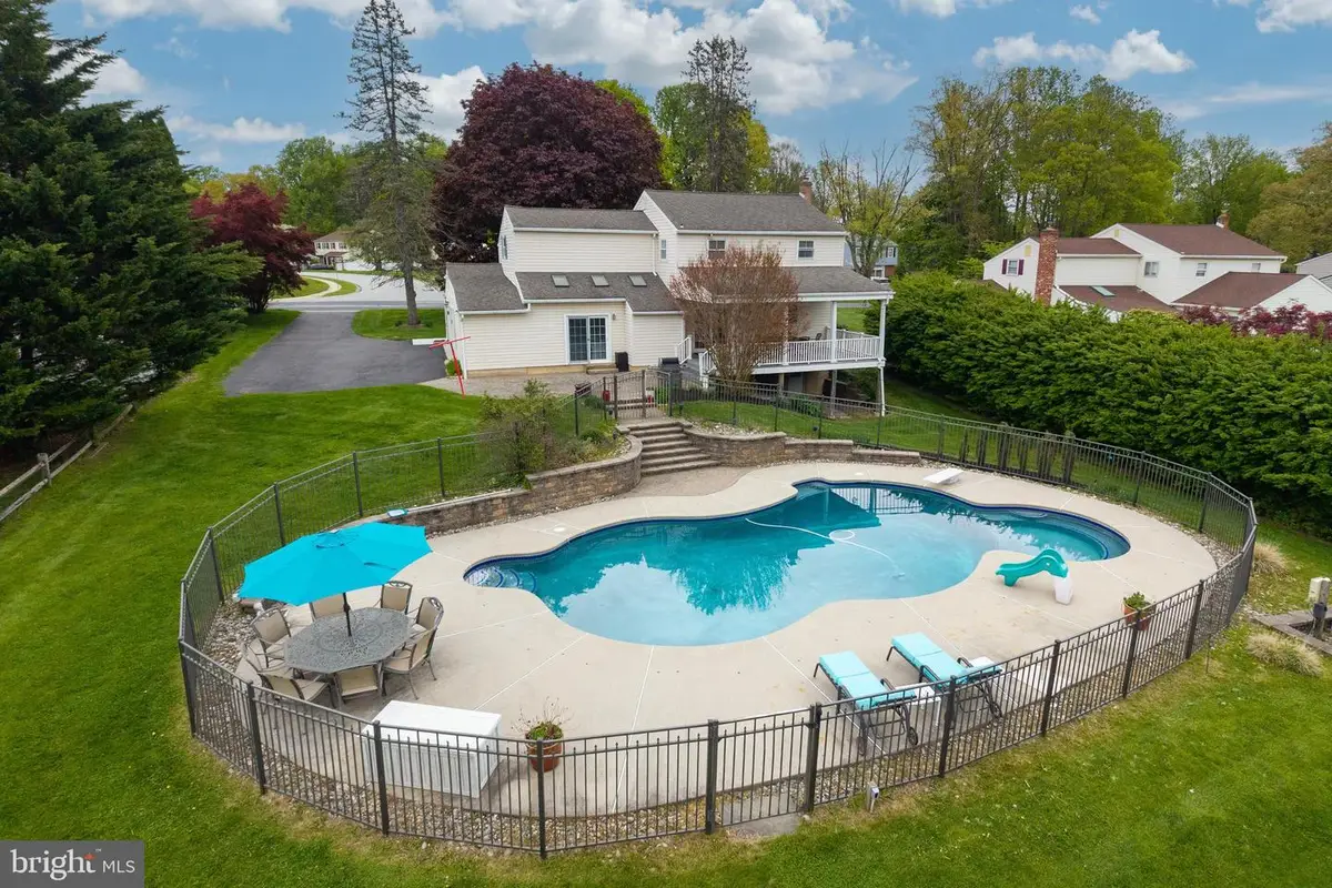 380 Devon Dr, Exton, PA 19341 - #1