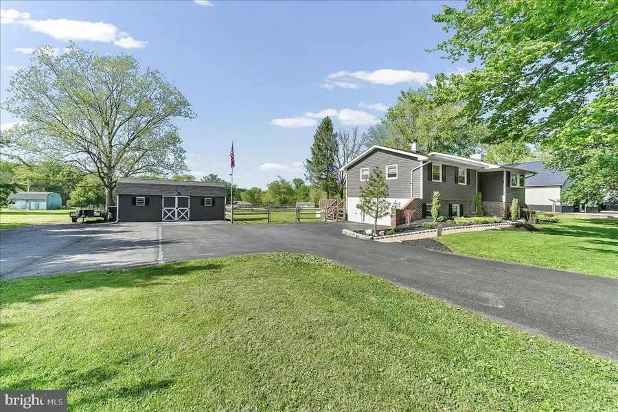 691 State Rd, West Grove, PA 19390 - #2