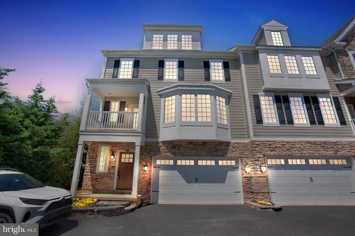 17 Grey Ct, Berwyn, PA 19312 - #1