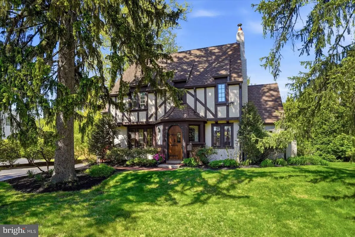 273 Strafford Ave, Wayne, PA 19087 - #1