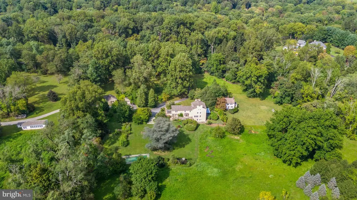 818 B Burrows Run Rd, Chadds Ford, PA 19317 - #1