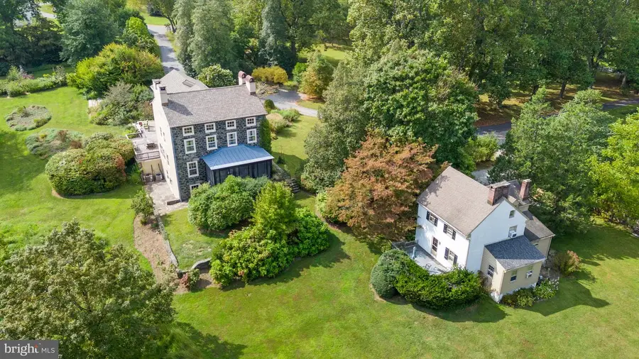 818 B Burrows Run Rd, Chadds Ford, PA 19317 - #3