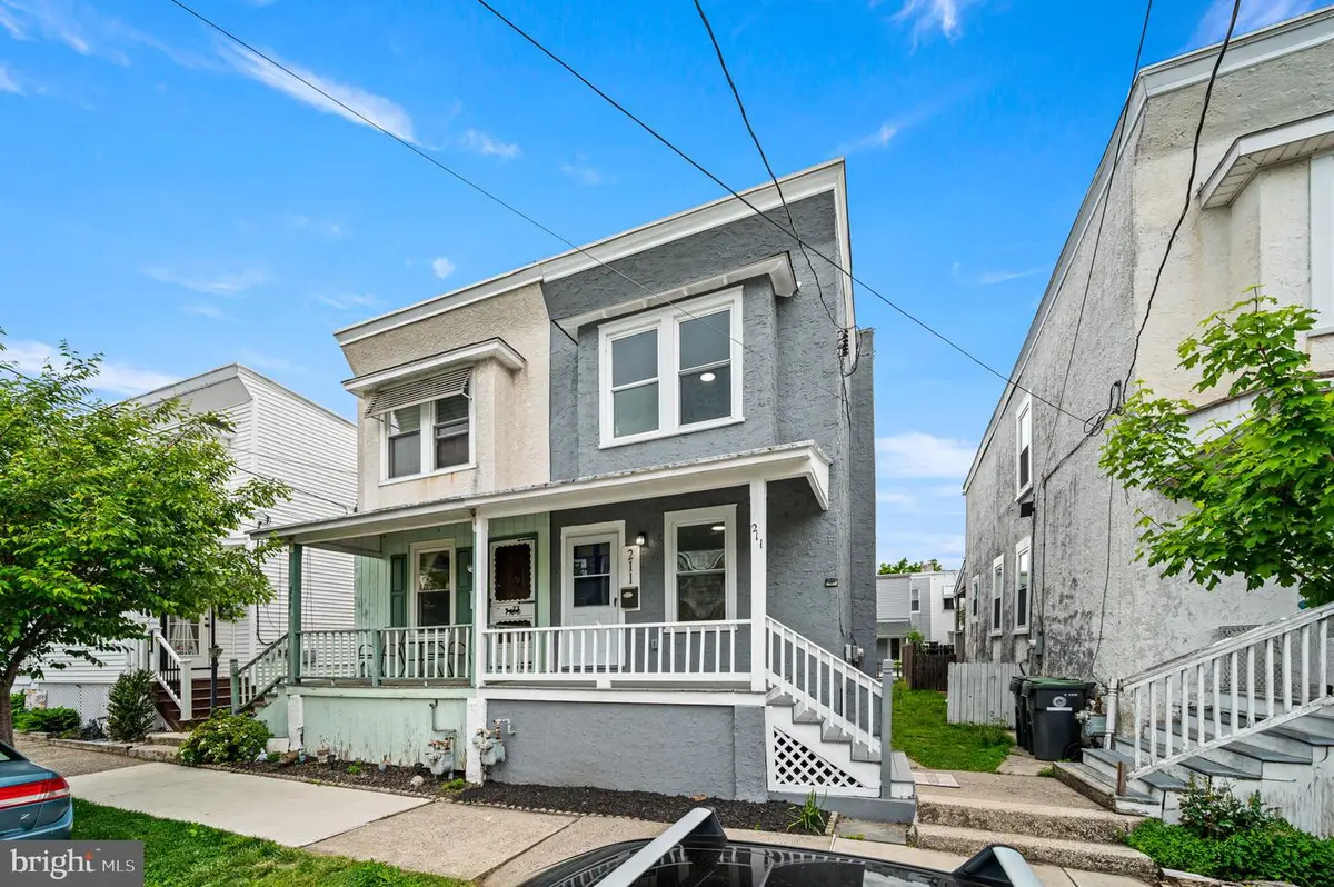 211 Morris St, Phoenixville, PA 19460 - #1