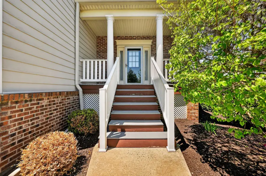 530 Gramercy Ln, Downingtown, PA 19335 - #2