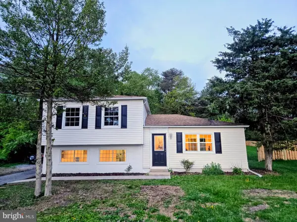 970 Kingsway Dr, COATESVILLE, PA 19320