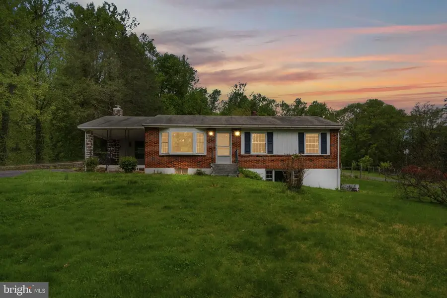 1975 Coventryville Rd, Pottstown, PA 19465 - #2