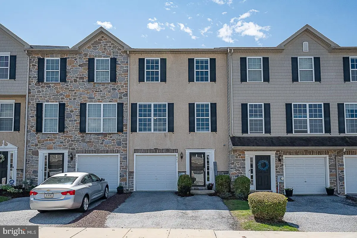 243 Kennedy Dr #70, Coatesville, PA 19320 - #1