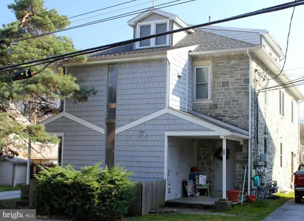 90 W Central Ave, PAOLI, PA 19301