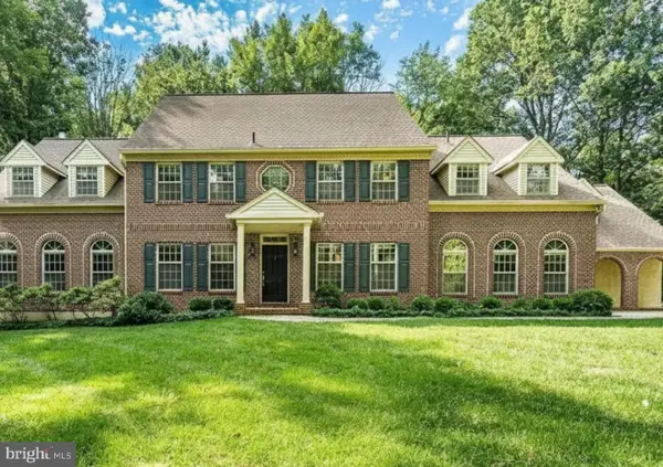 2 Bittersweet Dr, WEST CHESTER, PA 19382