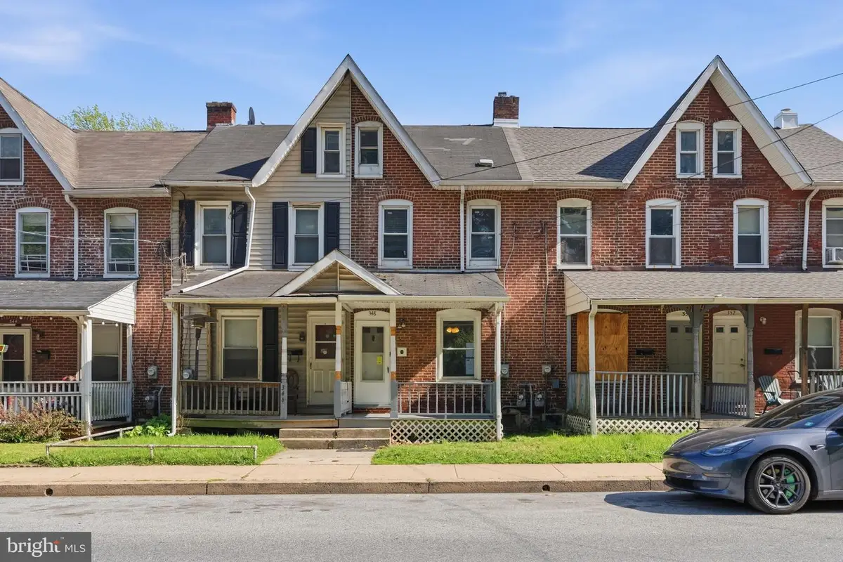 348 Valley Rd, Coatesville, PA 19320 - #1