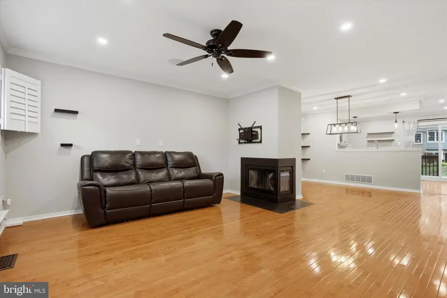 3 Windsor Cir, Chesterbrook, PA 19087 - #3