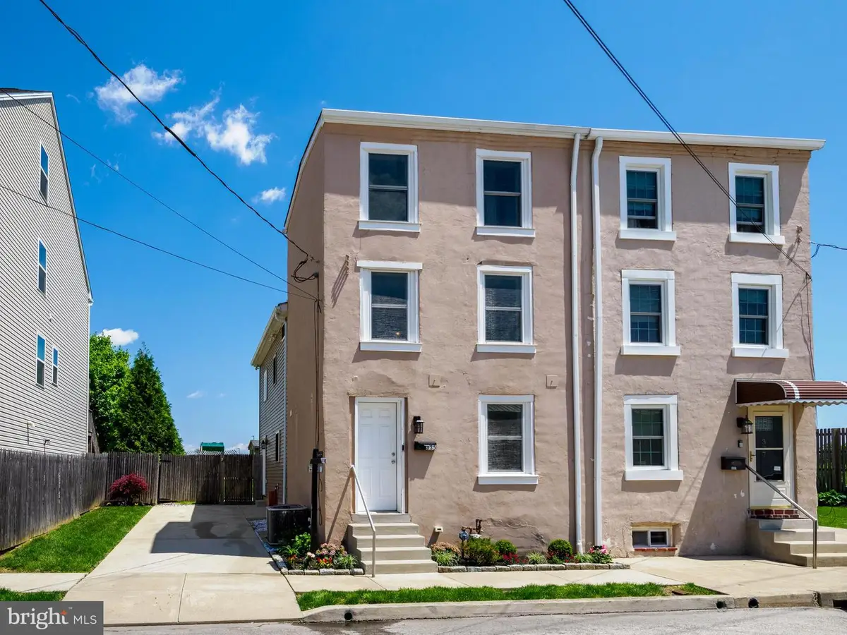 335 S Adams St, West Chester, PA 19382 - #1