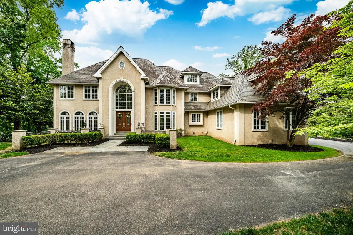 606 Longchamps Dr, Devon, PA 19333 - #1