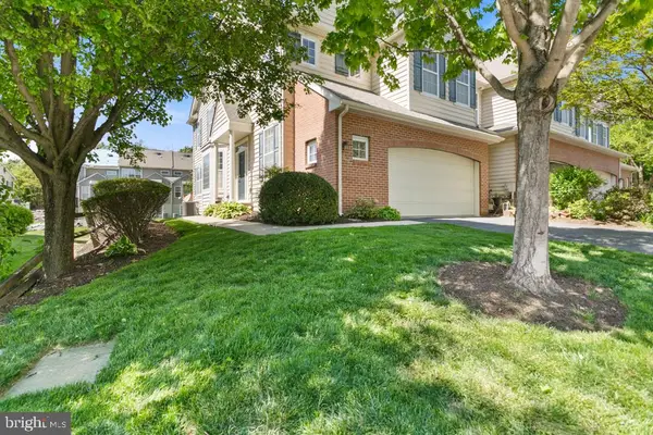 247 Deepdale Dr, KENNETT SQUARE, PA 19348