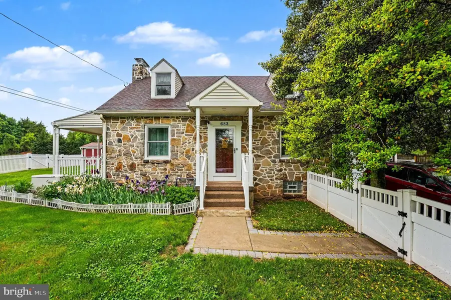 683 Ridge Rd, Spring City, PA 19475 - #2