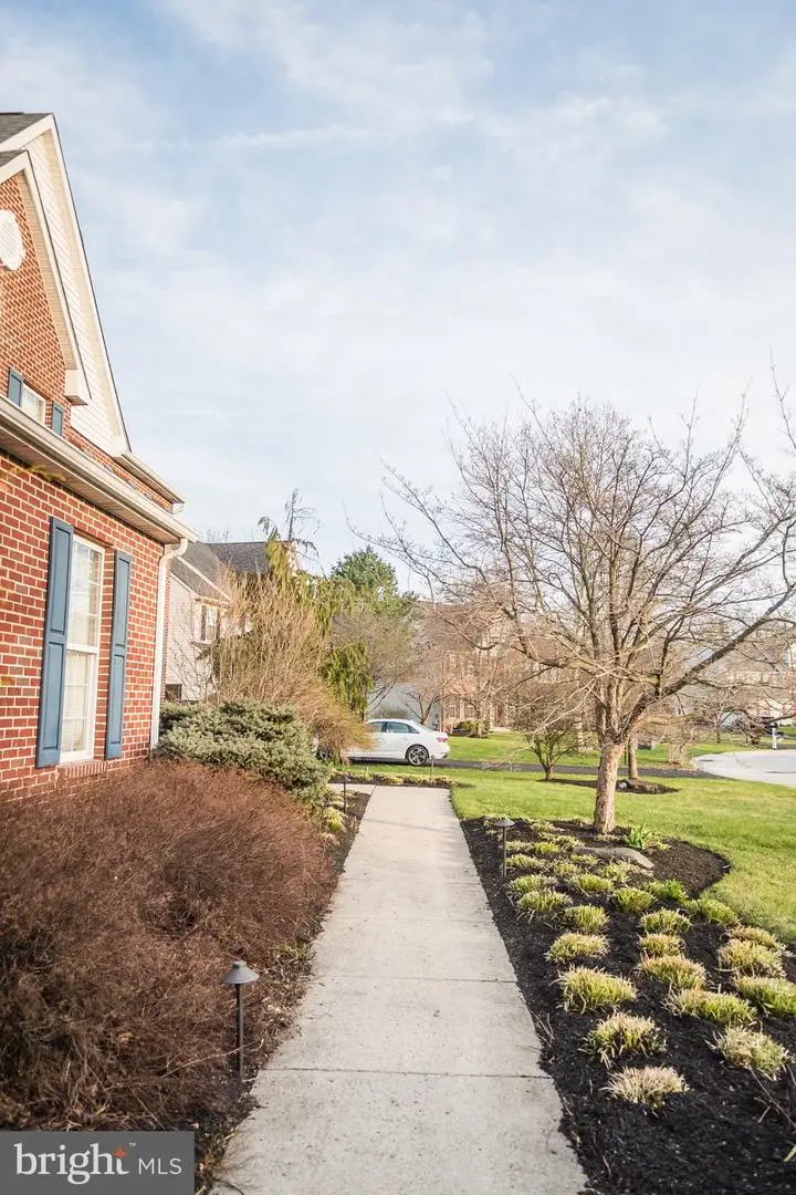 208 Belgian Dr, Spring City, PA 19475 - #3
