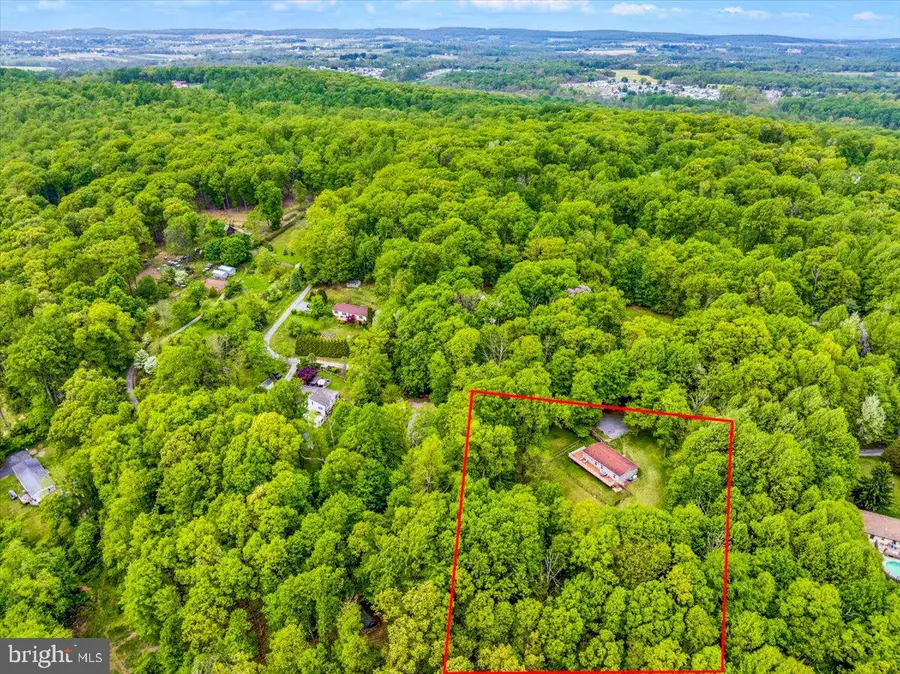 212 Barons Hill Rd, Honey Brook, PA 19344 - #2